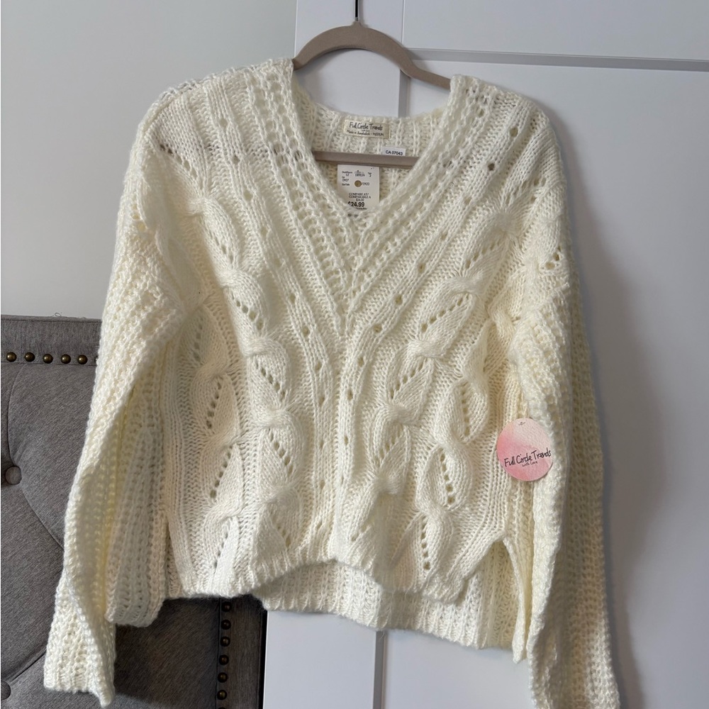 Women's Cream Cable V-Neck Sweater by Ed & Co. Trade